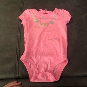 Carter’s Pink Seashell Onesie Size 6 Months